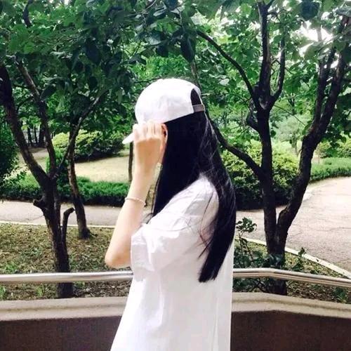 微雨花间
