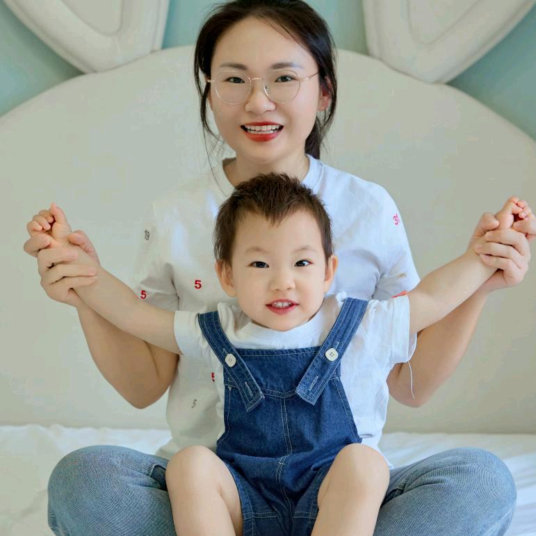 泓萱妈妈
