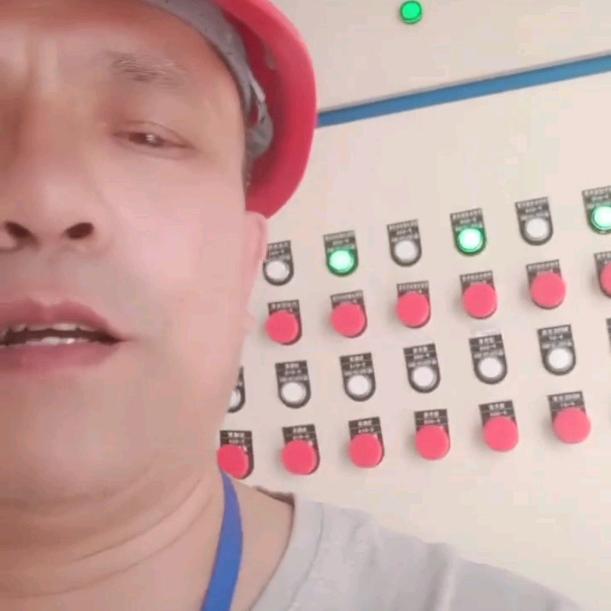 光明李哥