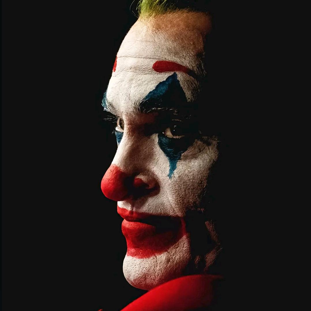 🤡叾屾