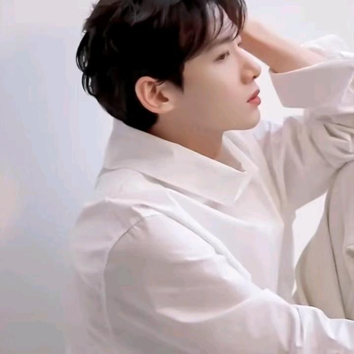 ☝️小佛爷❄️