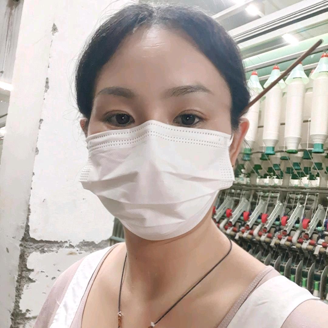 莹莹妈