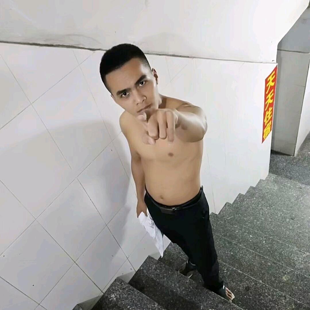炳叔出自农村ᝰ