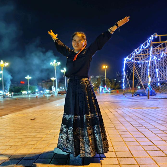 珍珍马具(珍儿晚上6:10)