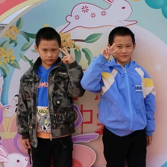 贺源，贺泉