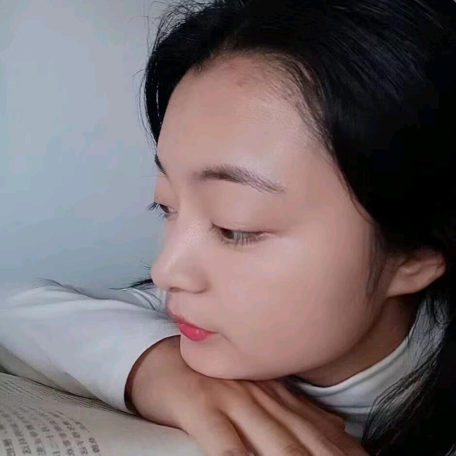 卿卿讲舌