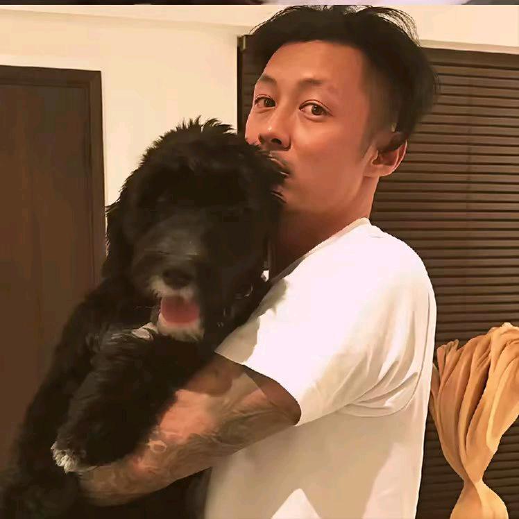 爱喝兽奶的小孩