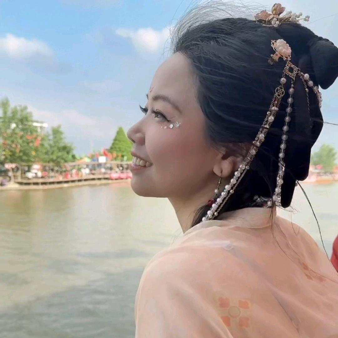 小主驾到