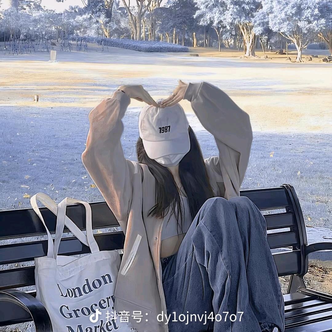 同心虾佰万卤辣海鲜店