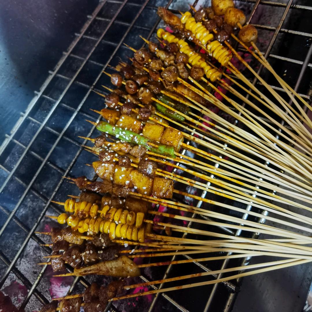王记酱爆烤肉。