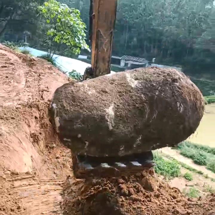 斗斗是泥！