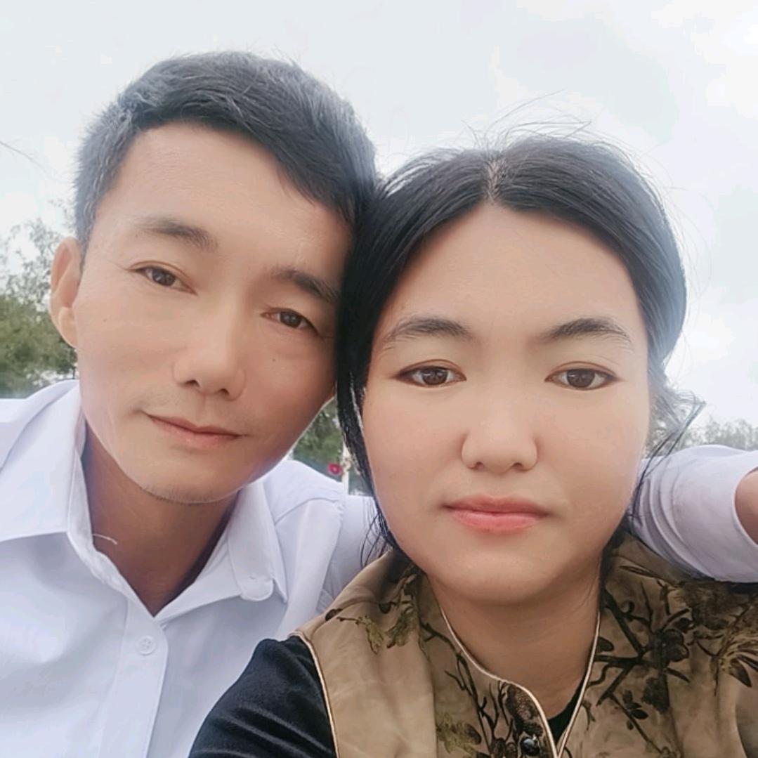 晋江市金井镇曲月花卉店