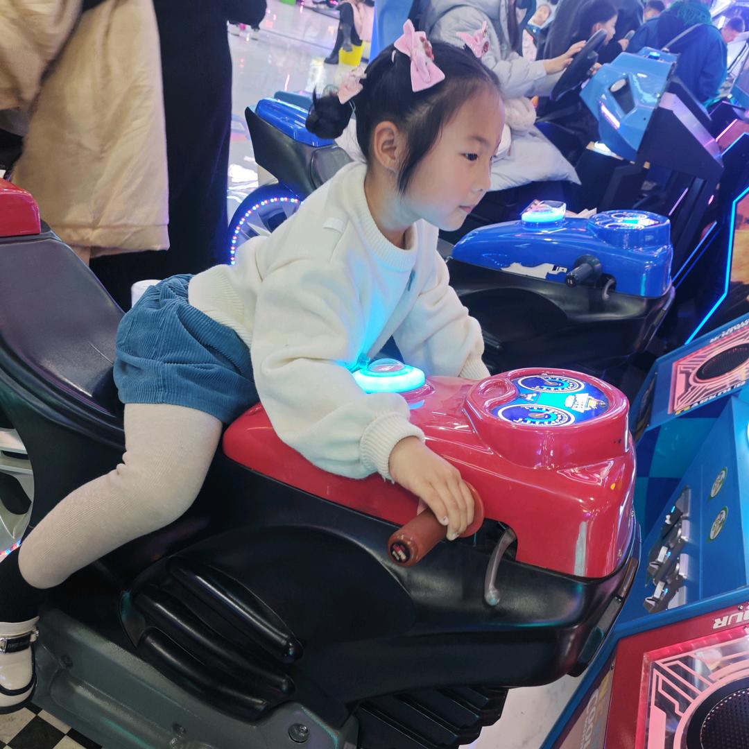 ∵ 小  Zhᴗang੭ﾞ