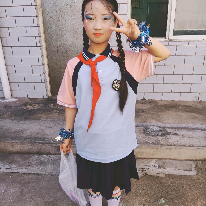 小彩虹妞妞
