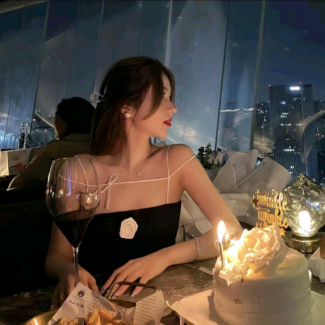 董董董小姐