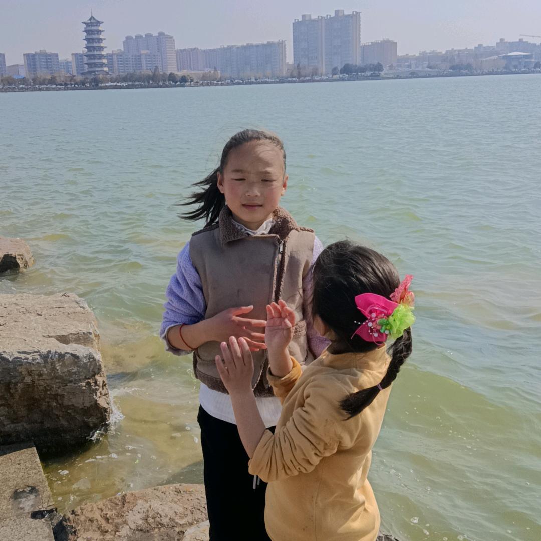 |小刘