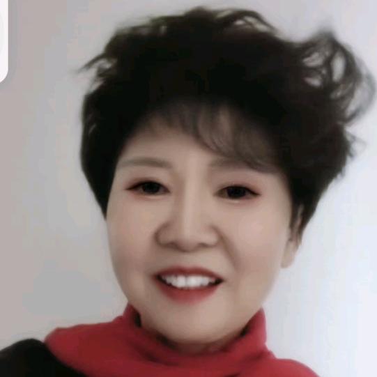 王明霞