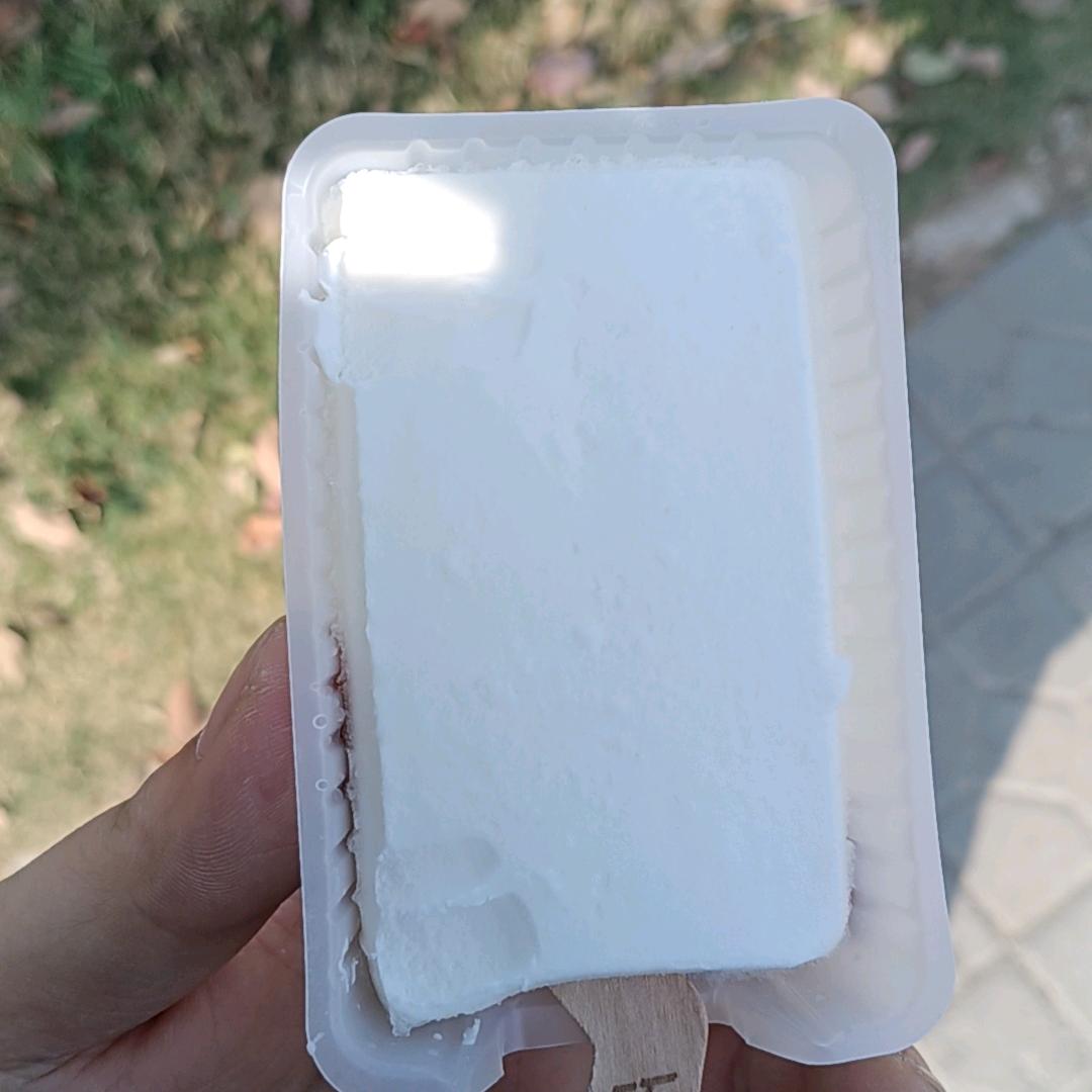 冰淇淋那么凉，怎么可能热量高