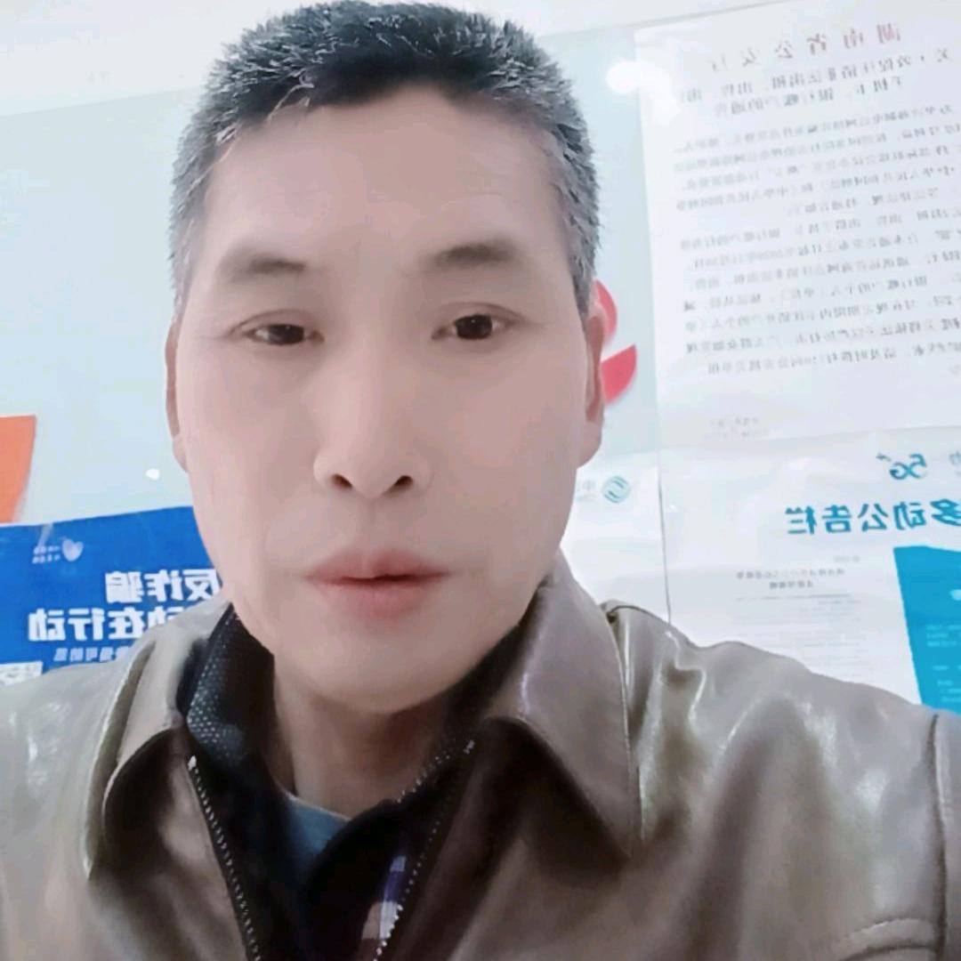 唐友徕，下午一点开直播唱歌🎤。