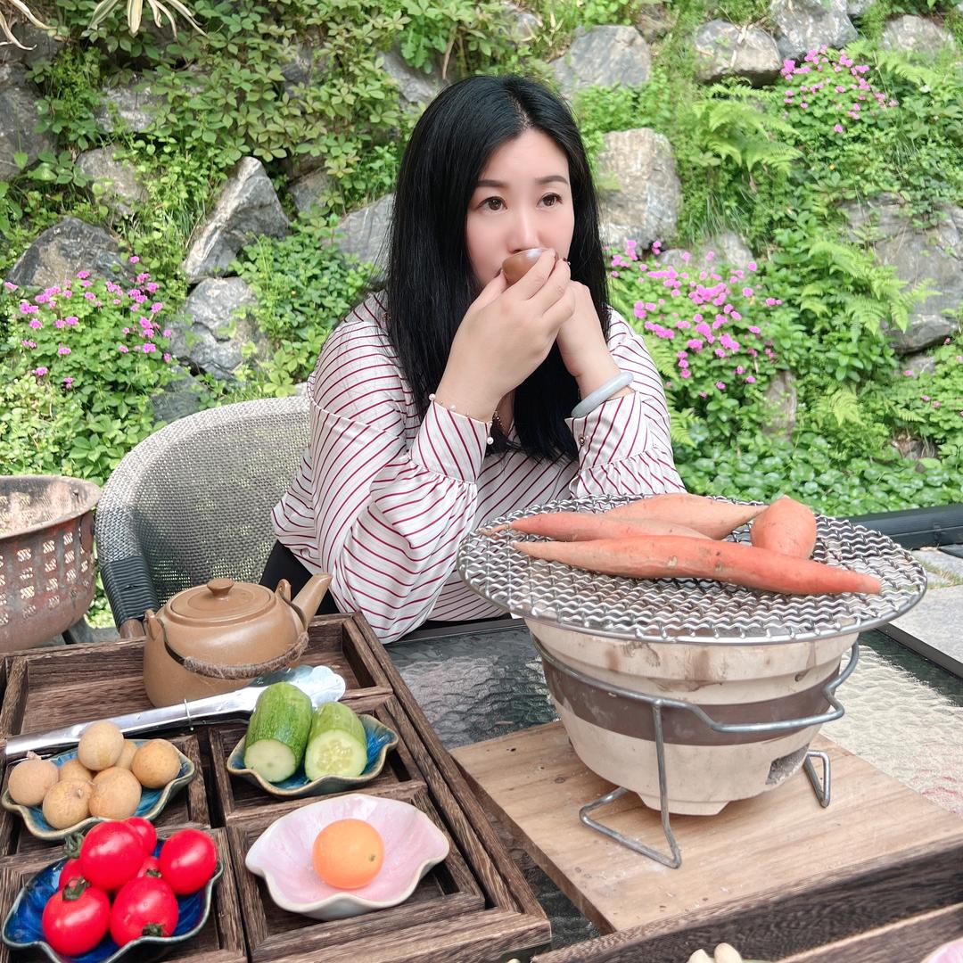 吴琼