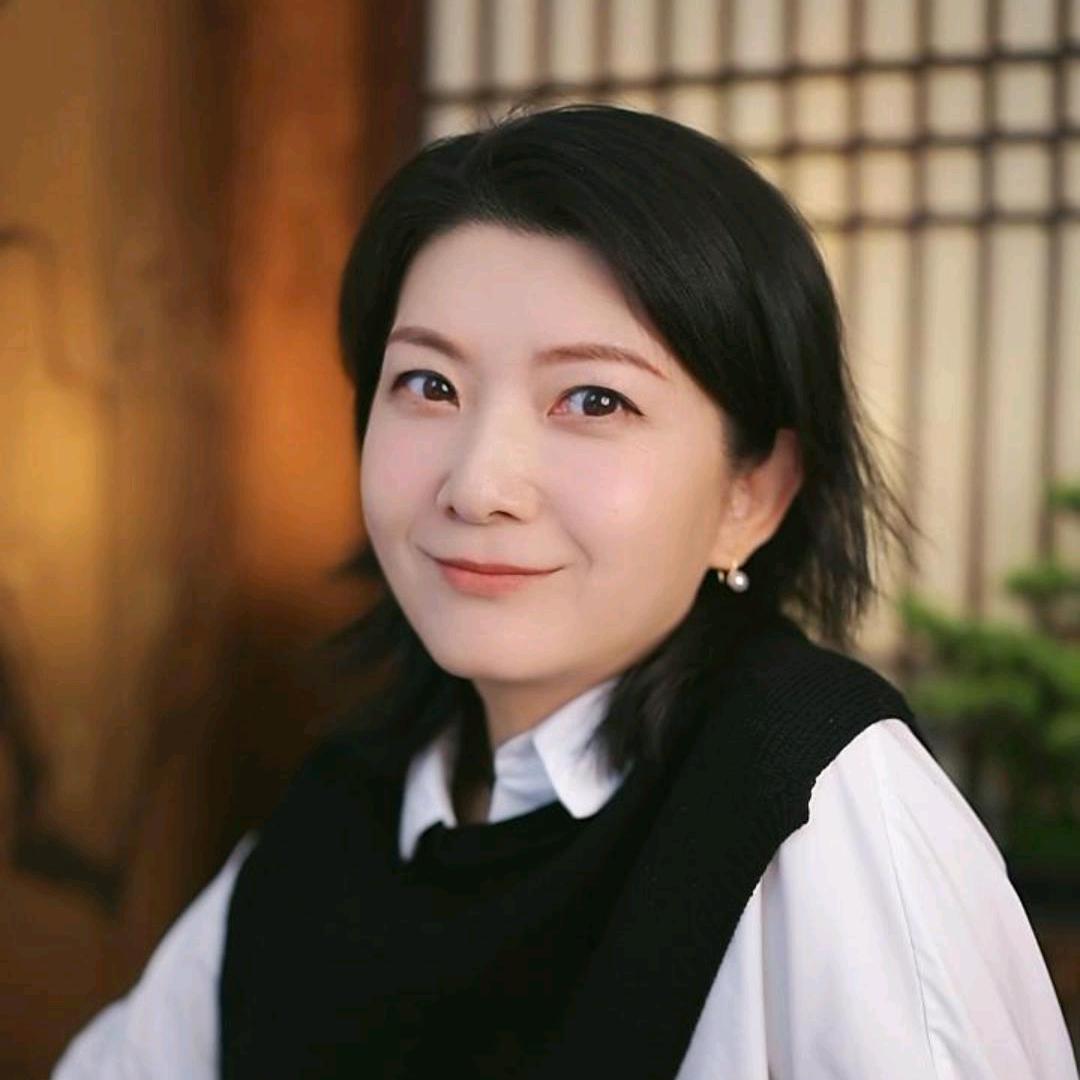 岁月成谜的姗
