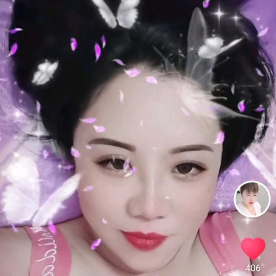 小闺蜜。
