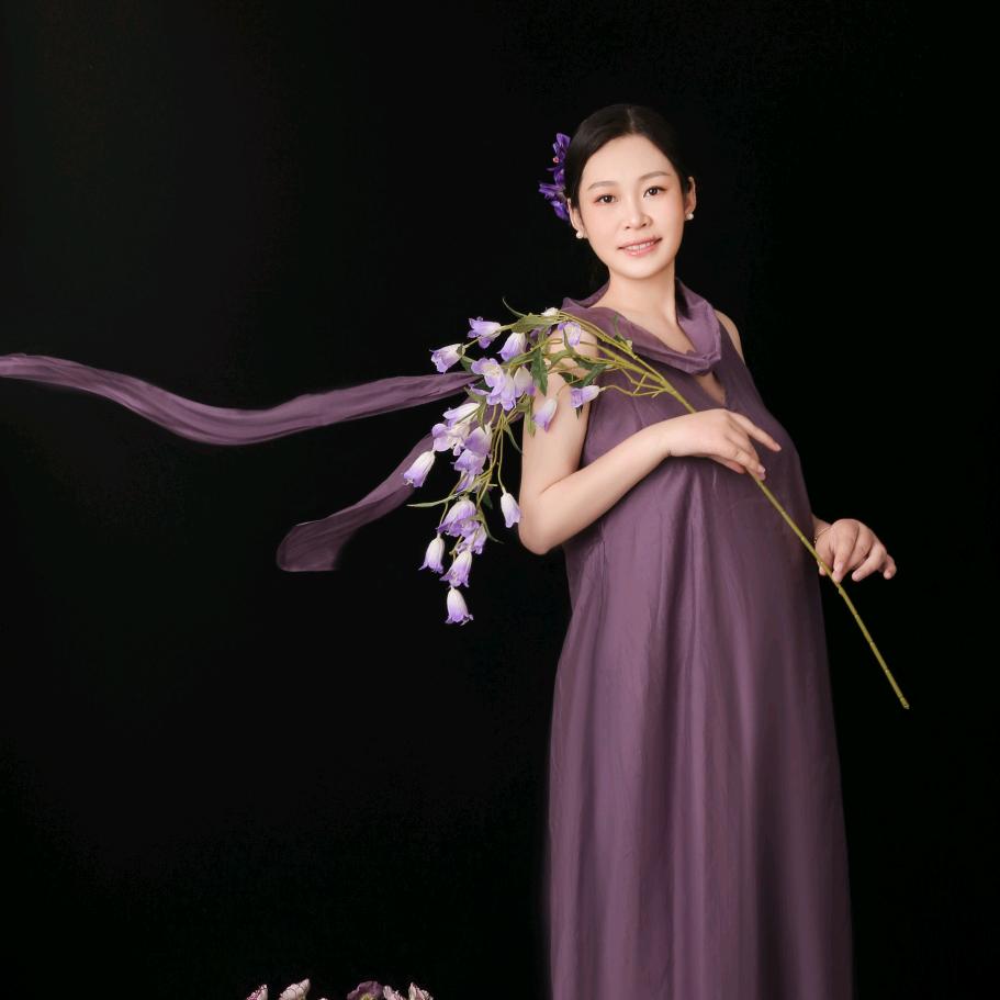 H愿你被世界温柔相待/