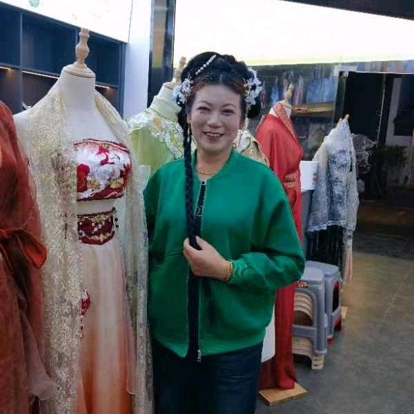 玲玲