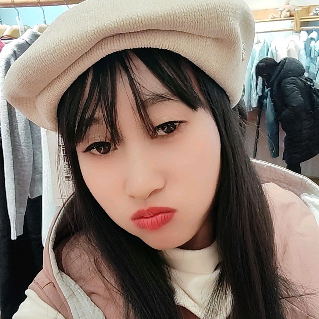 乡村二妹 （连赞拉黑）