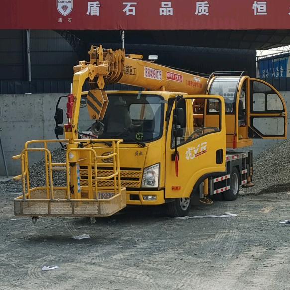 内江小吊车 、高空车