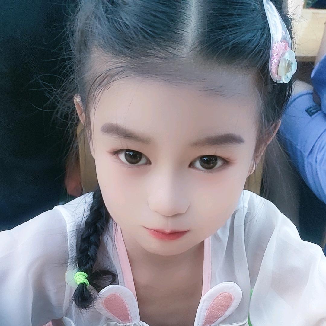 ♥(｡￫浅v笑￩｡)♥