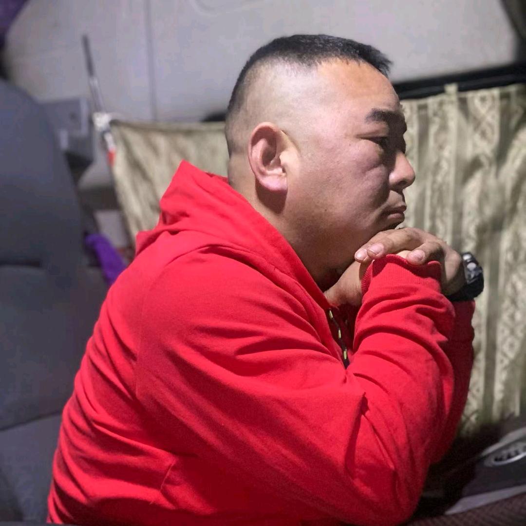 卡车人胖邱