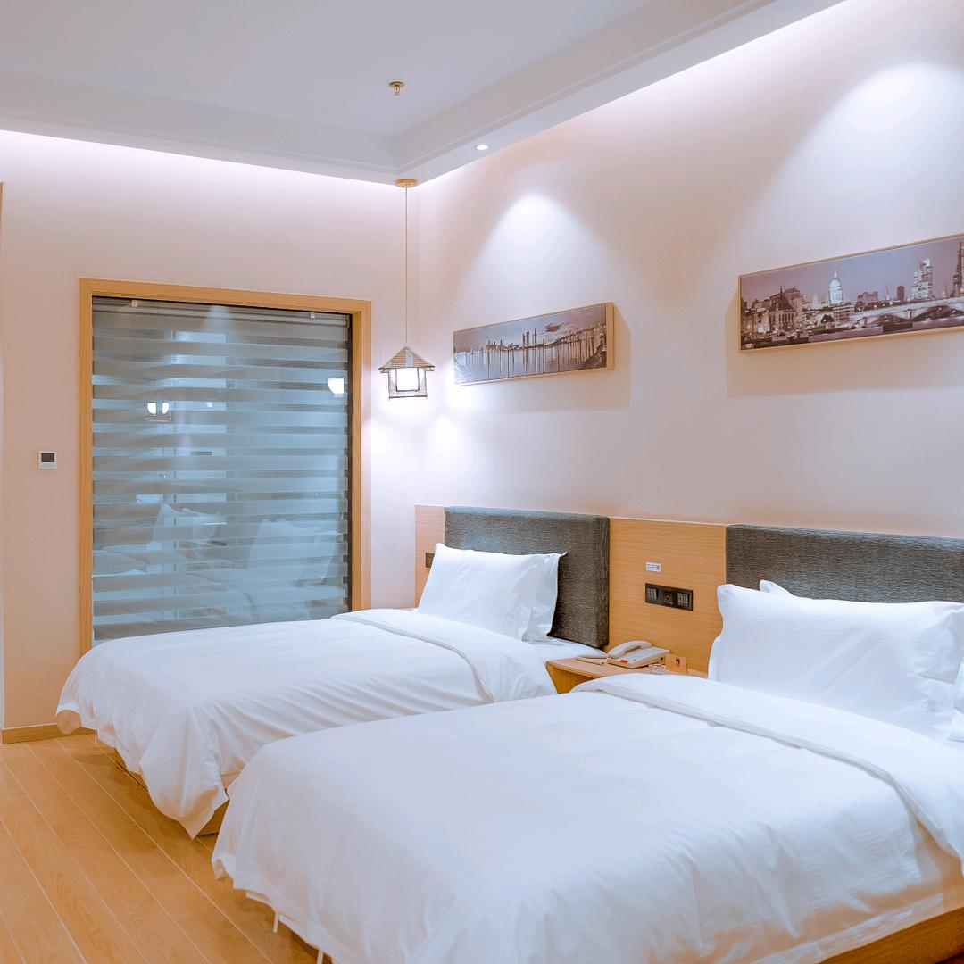 甘肃安漫酒店管理有限责任公司