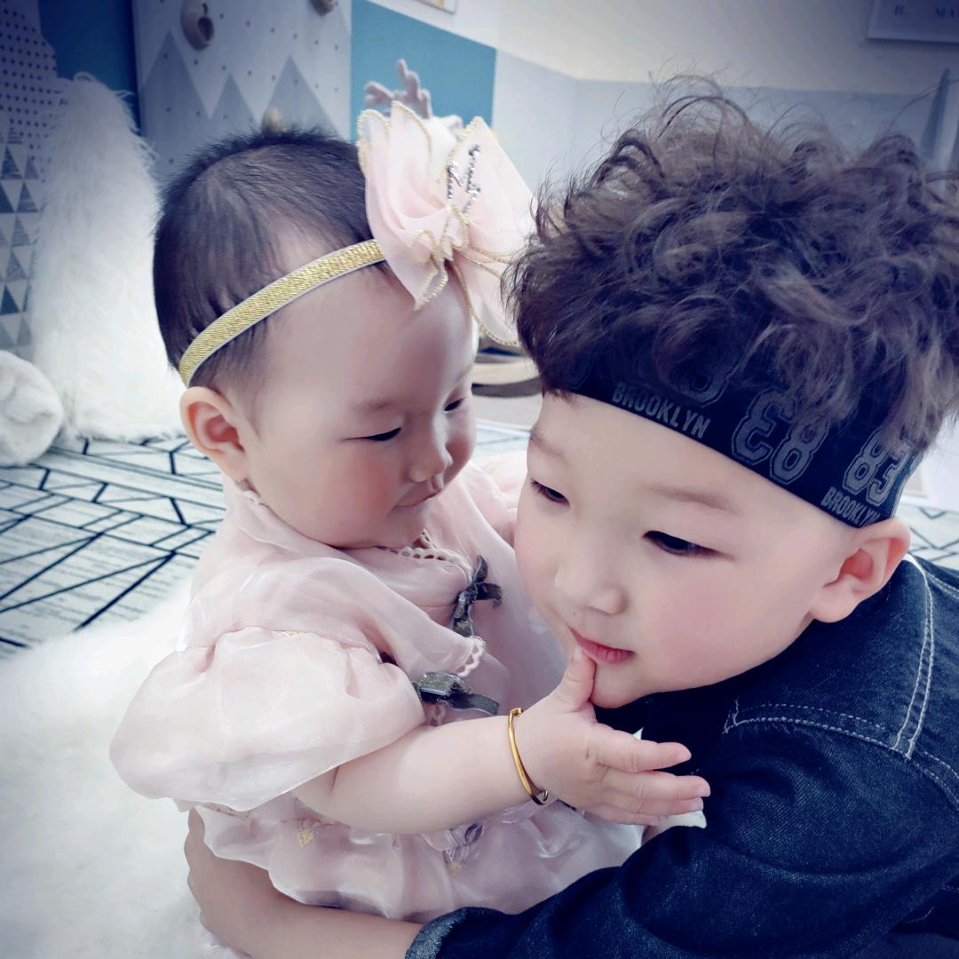 一支蜡烛两头燃