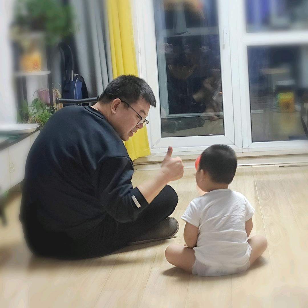 自律的老梁