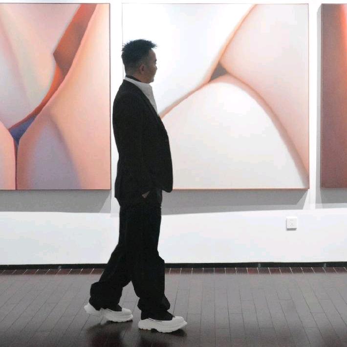 《滚动的荷尔蒙》