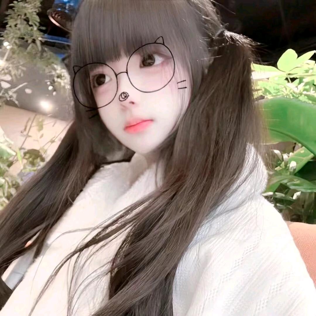 宅萌小雨头像