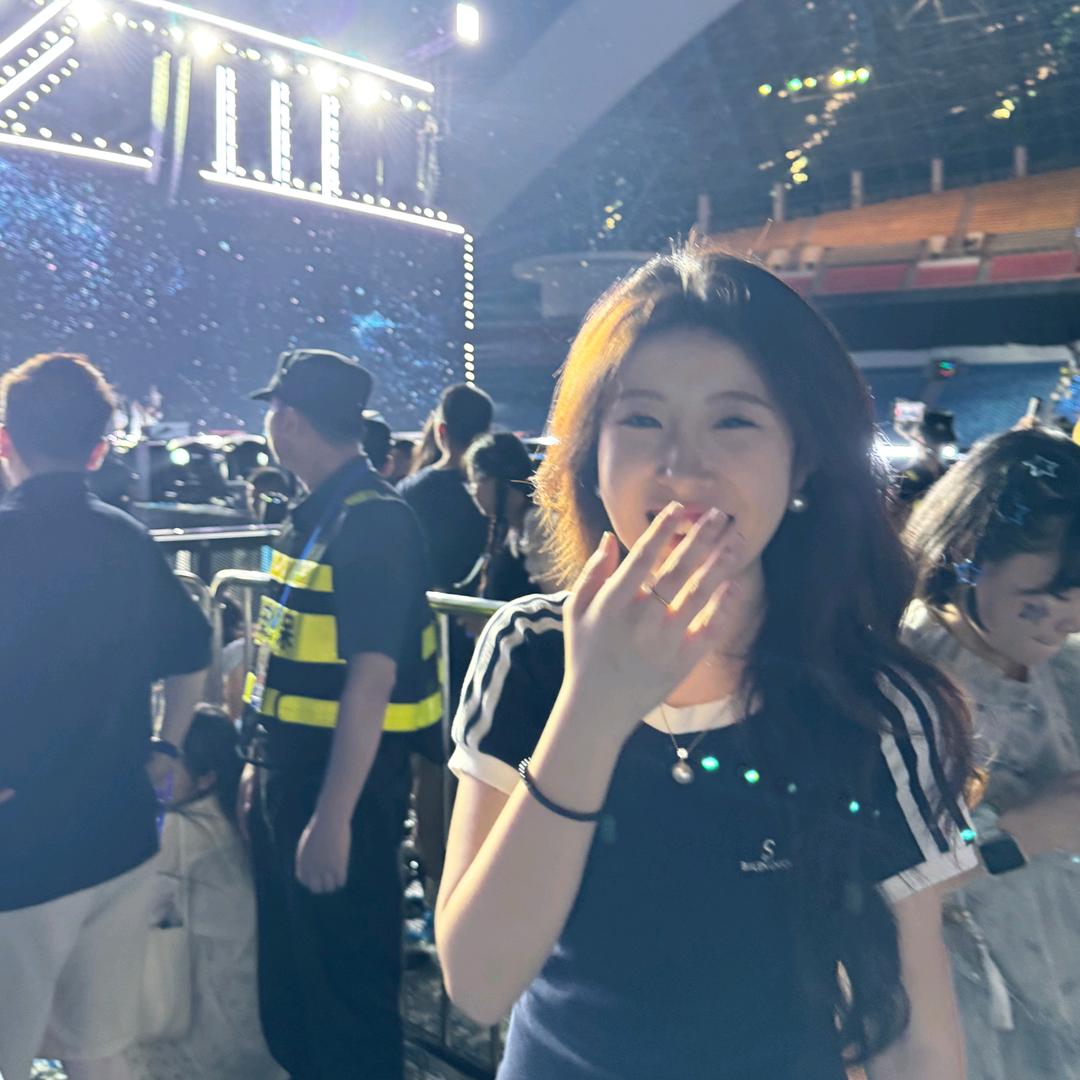 美汁源小琰