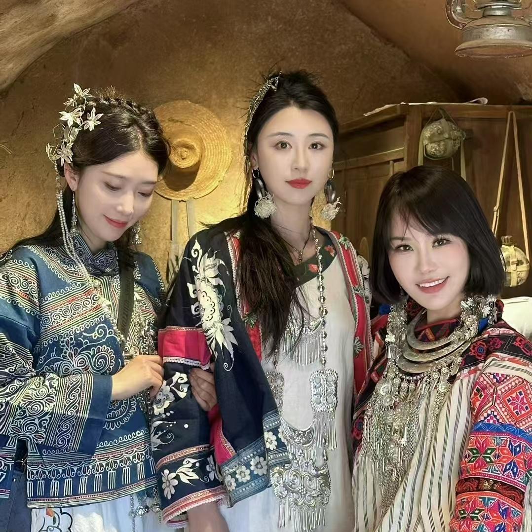 青薛猫 ☀⁸²⁶🐱⁵²⁸🐟²⁵