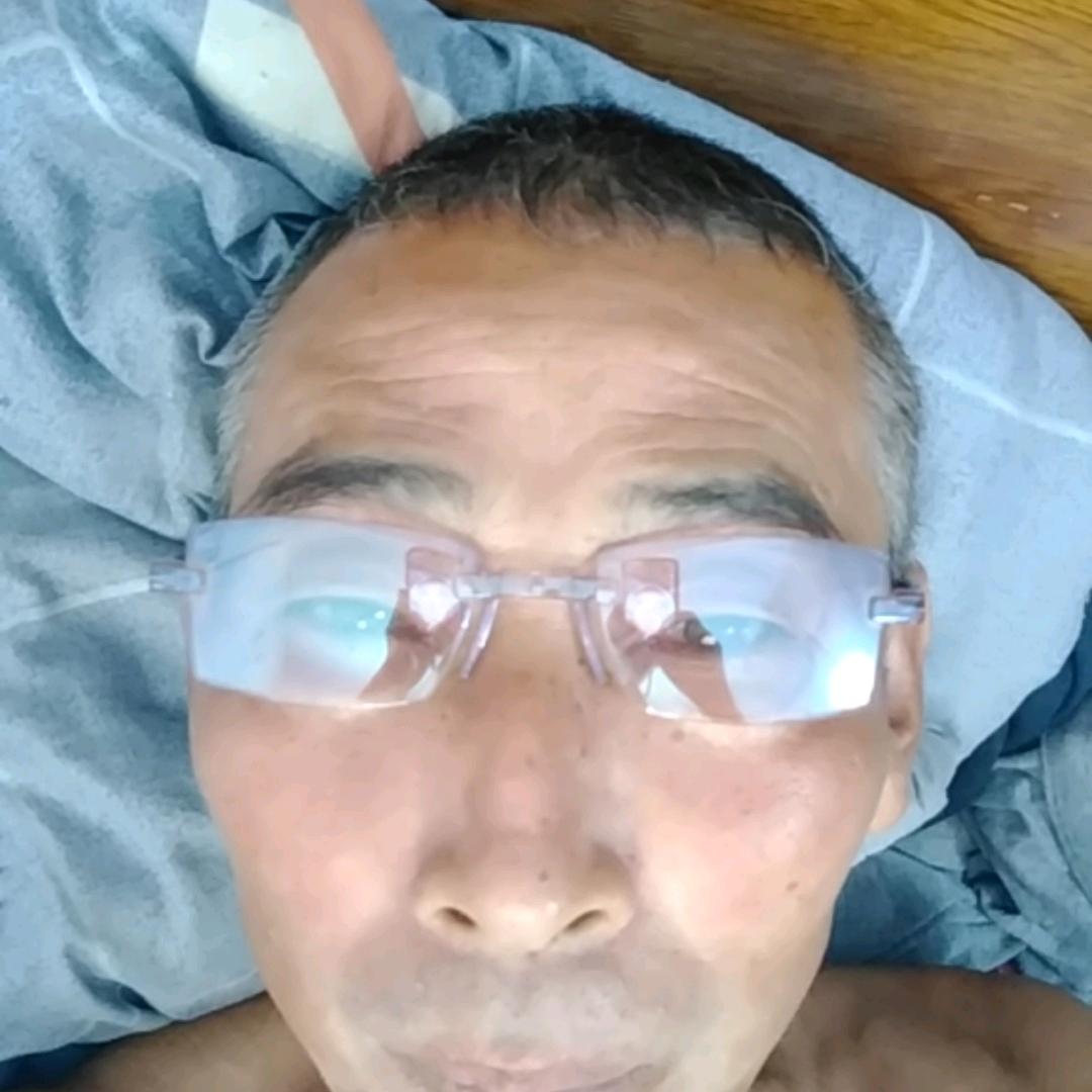 开心✔@