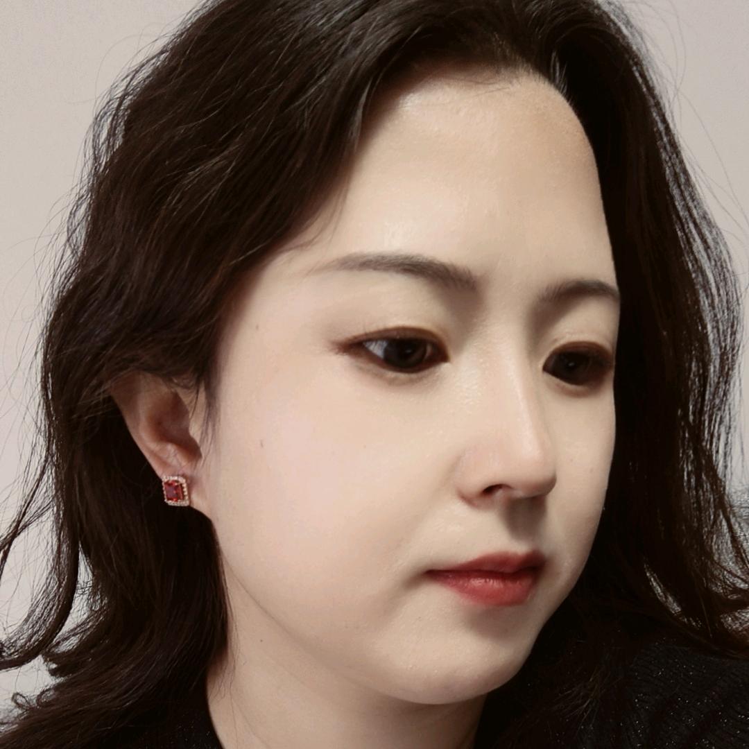 优雅疯姿态