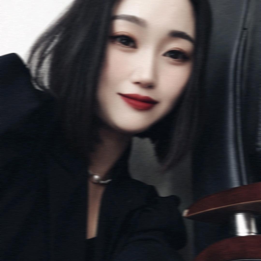 苗苗吖~