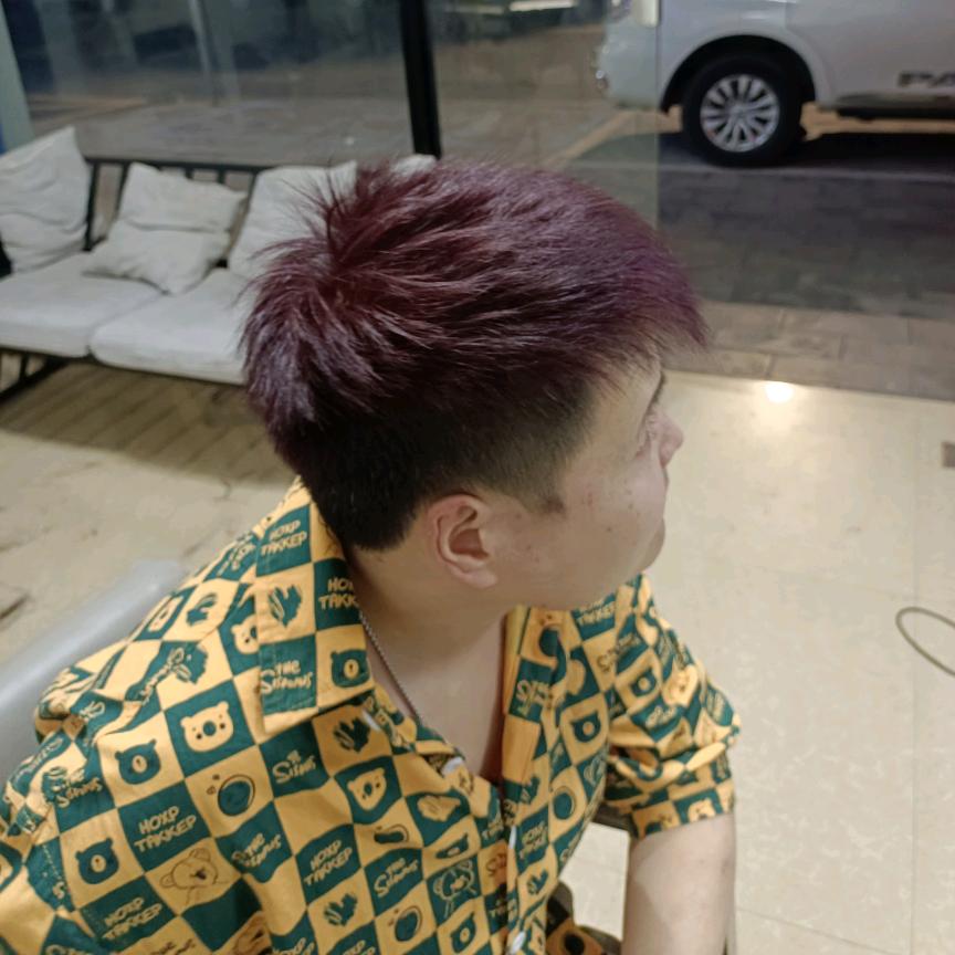 小猪爱钓鱼🎣