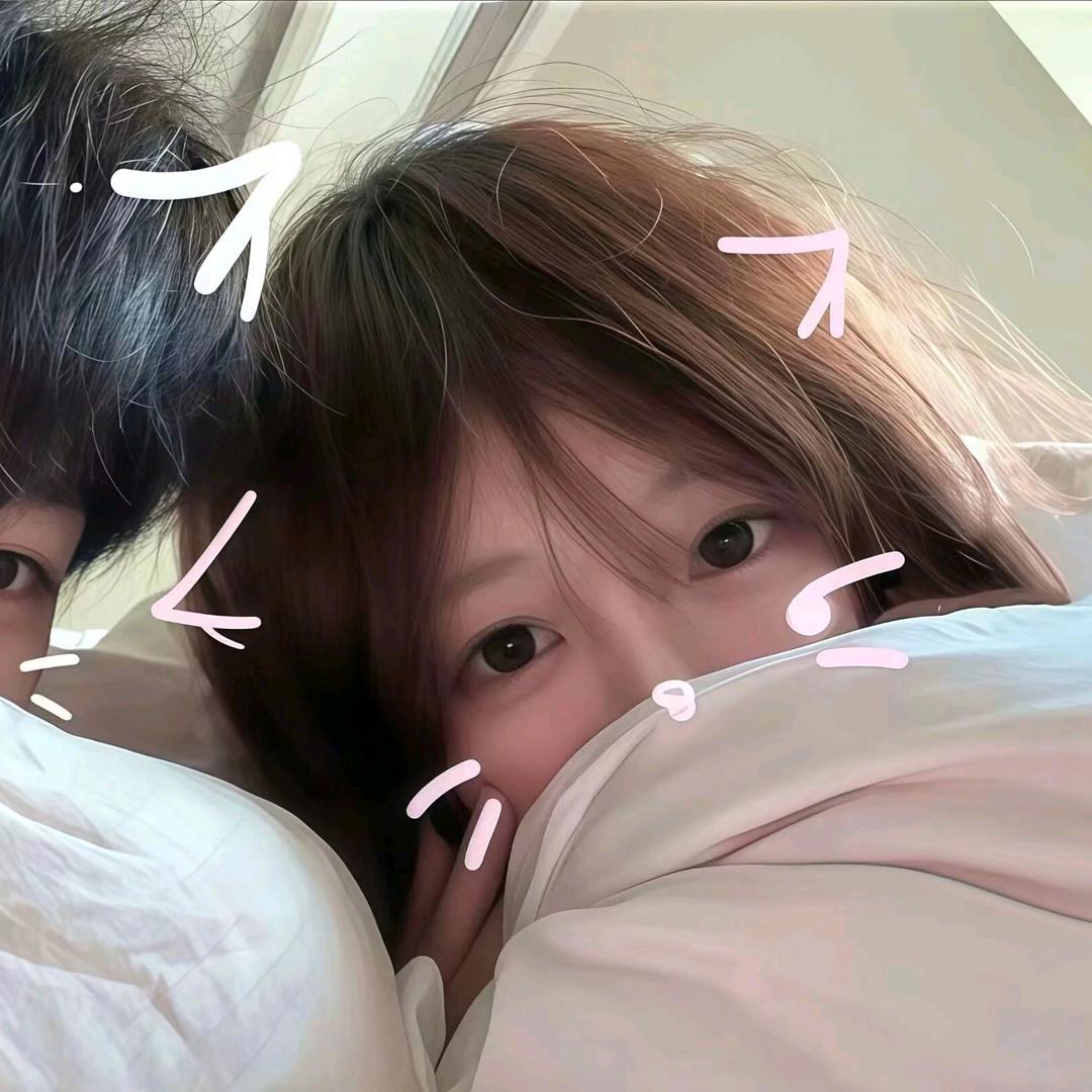 旼.