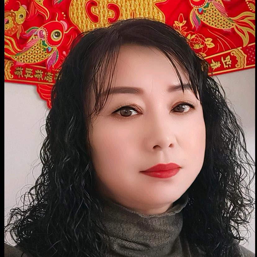 邹姐一个人