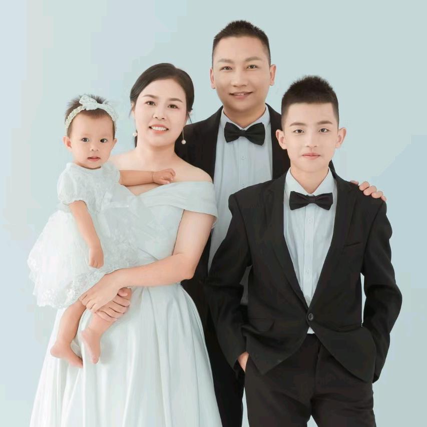 璐璐吖