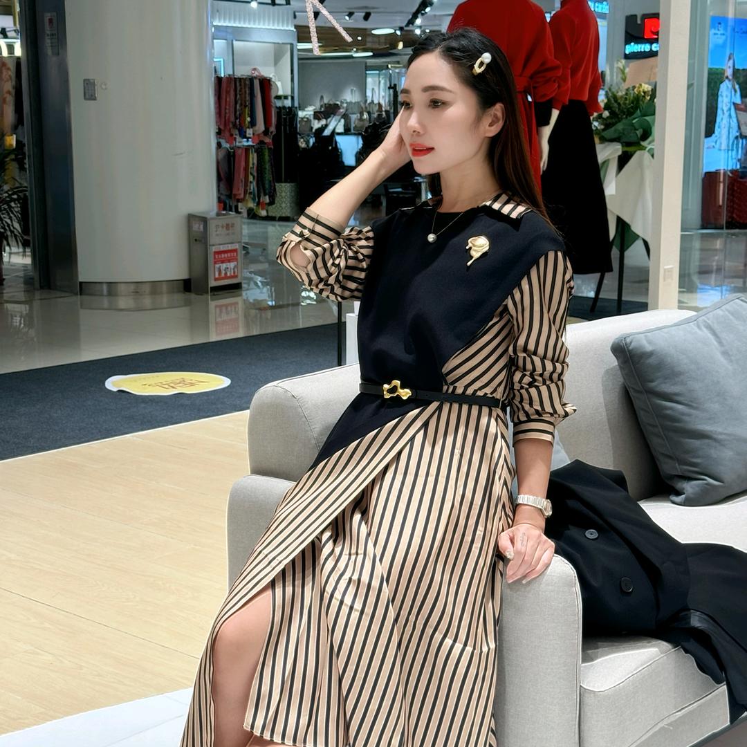 @娜娜
