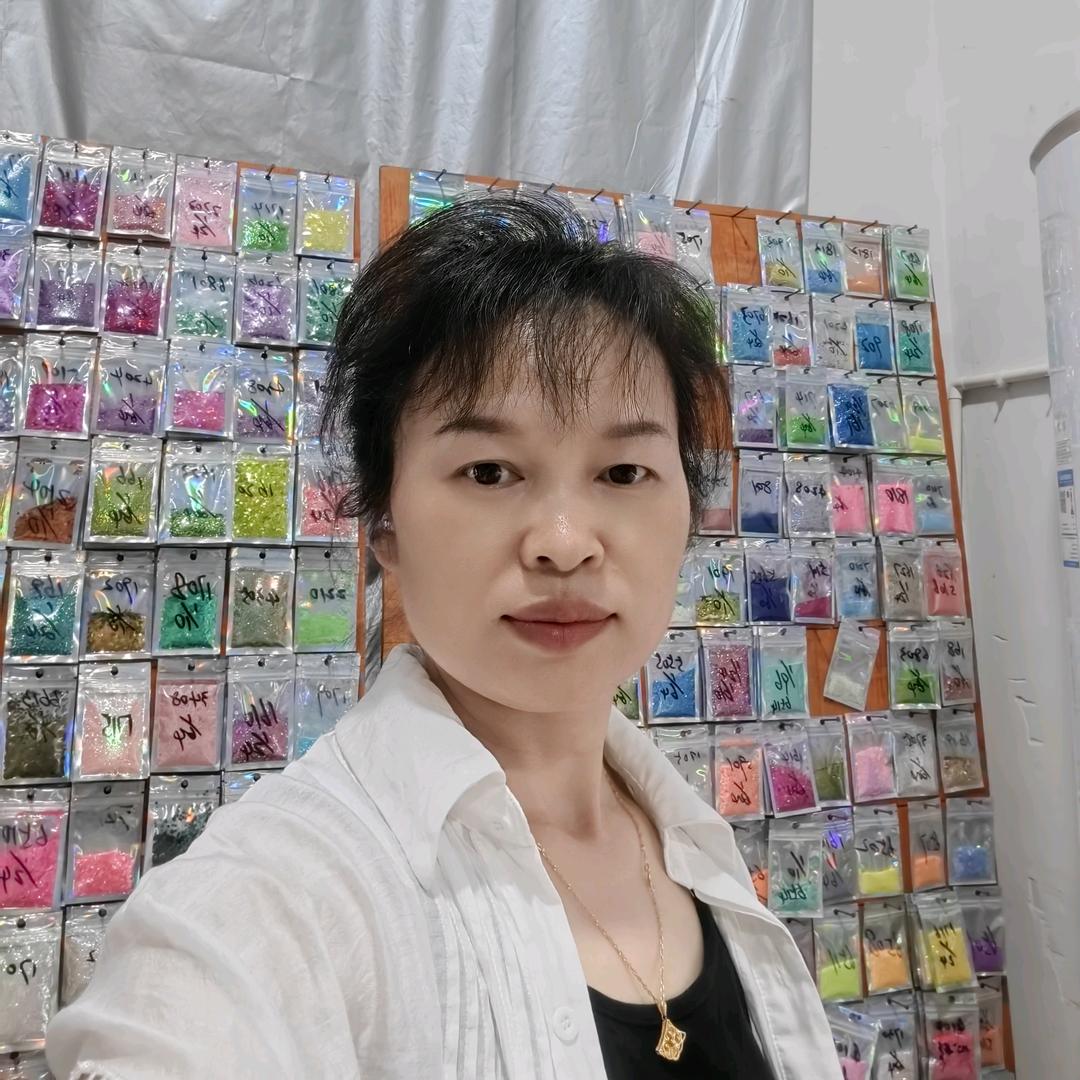 做手工蜡烛杨姐