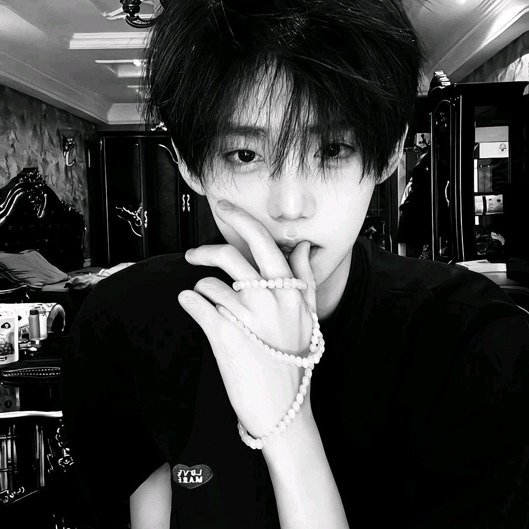 钟意-时亦的保镖