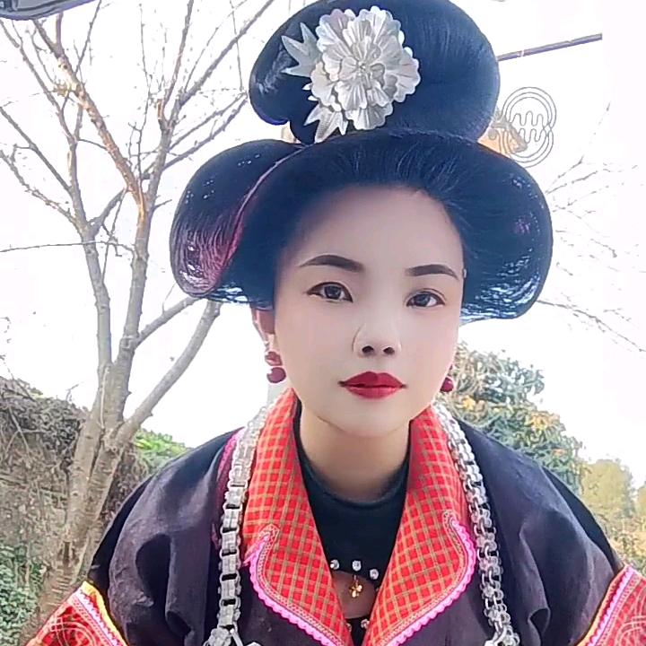 🍒LW英💕
